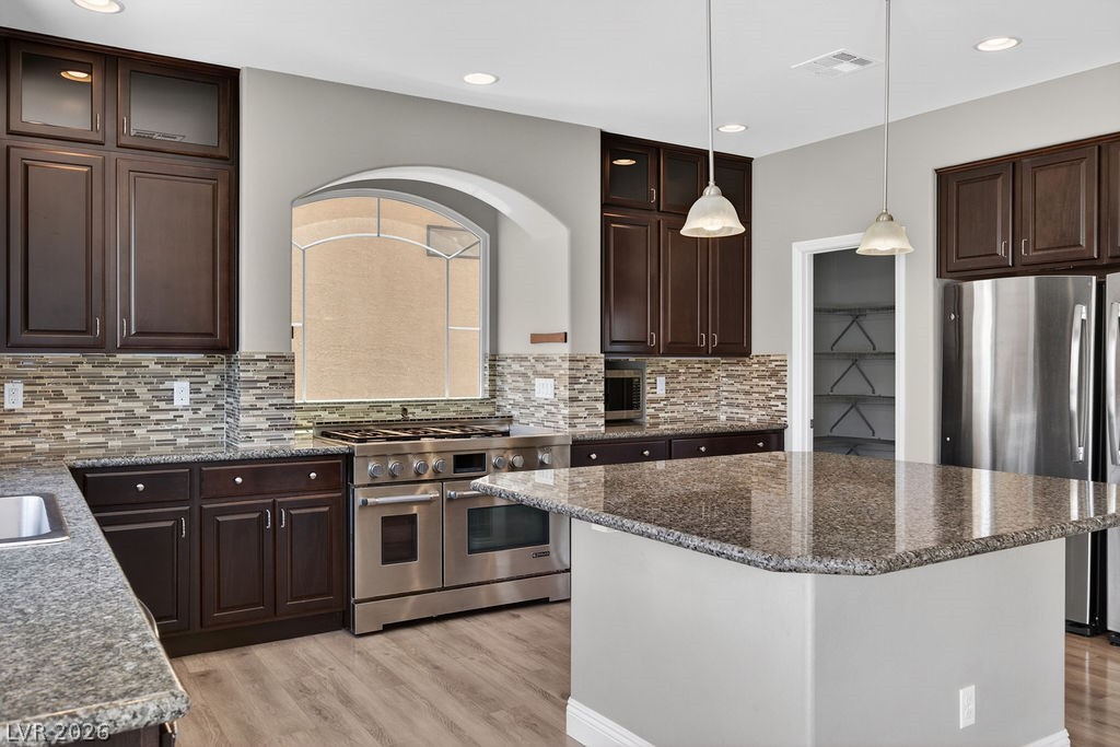 9610 Twin Rivers Court Las Vegas NV 89139