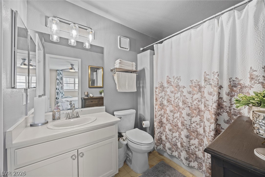 8212 Diamond Star Court Las Vegas NV 89145