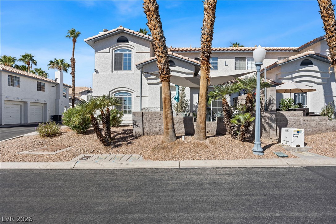 8212 Diamond Star Court Las Vegas NV 89145