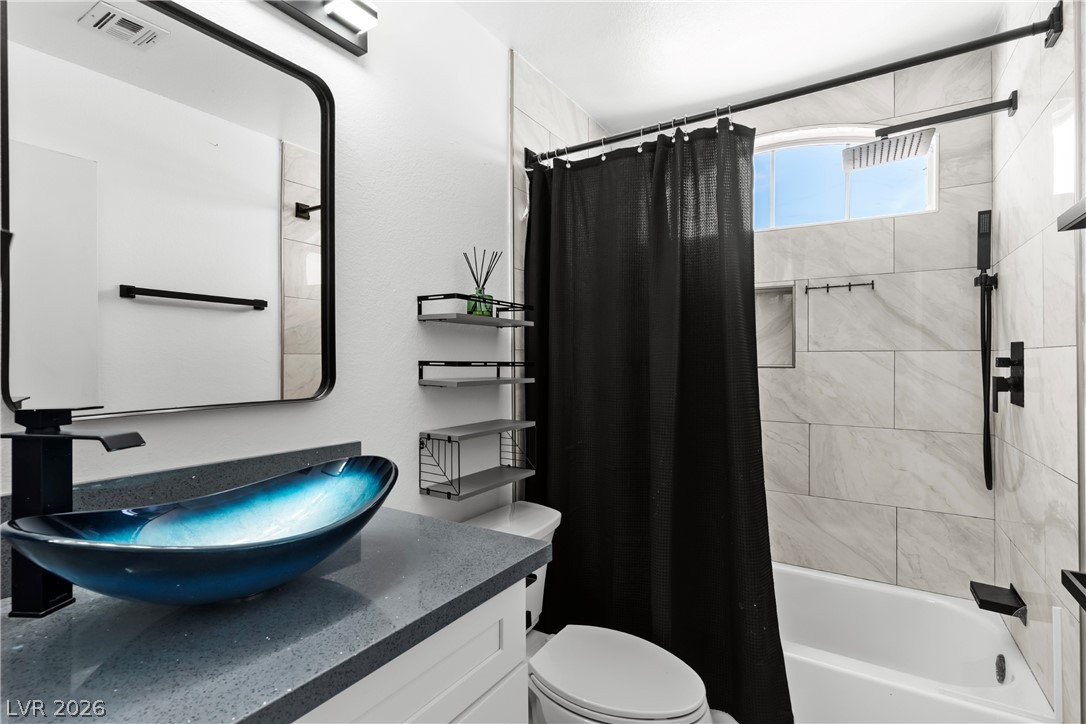 6385 Canyon Dawn Avenue Las Vegas NV 89108