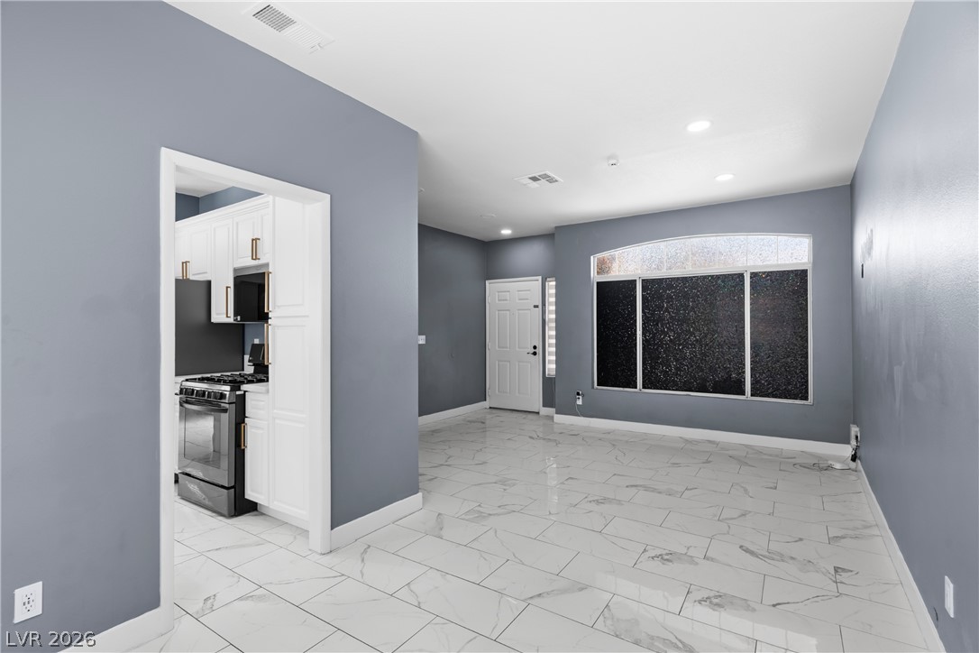 6385 Canyon Dawn Avenue Las Vegas NV 89108
