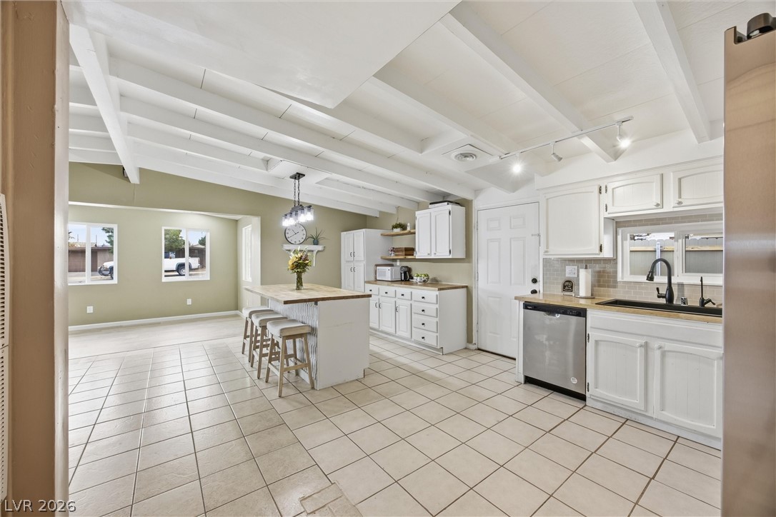 256 Hillcrest Drive Henderson NV 89015