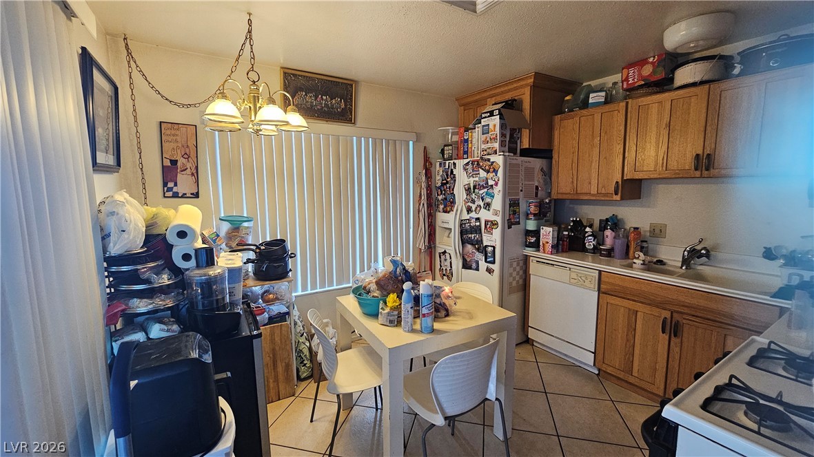 4418 Pinegrove Street Las Vegas NV 89147