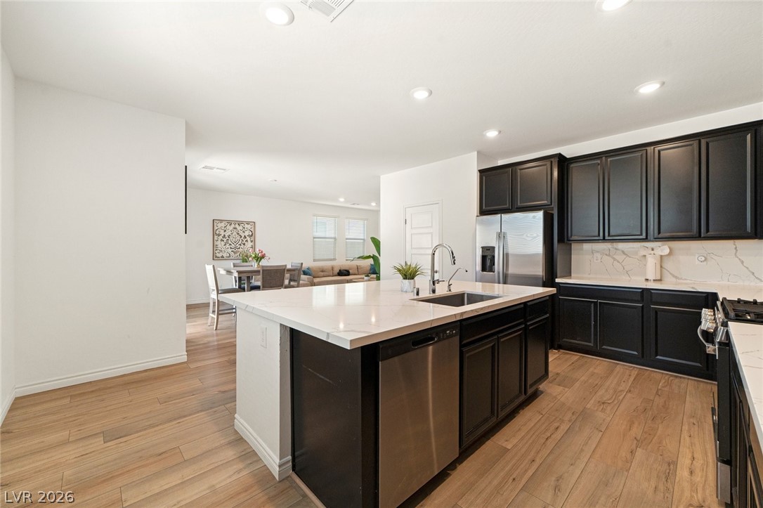 6844 Bayou Hollow Avenue Las Vegas NV 89156
