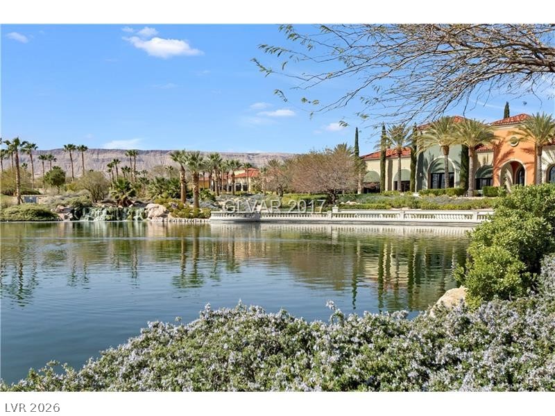 5105 Vincitor Street Las Vegas NV 89135