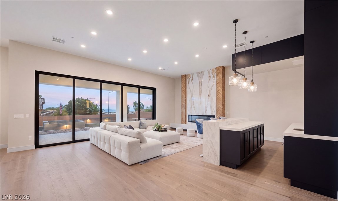 5624 North Dapple Gray Road Las Vegas NV 89149