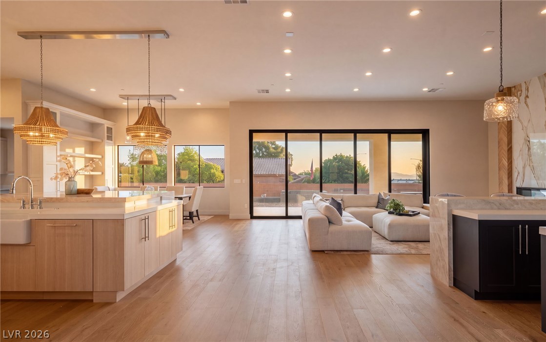 5624 North Dapple Gray Road Las Vegas NV 89149