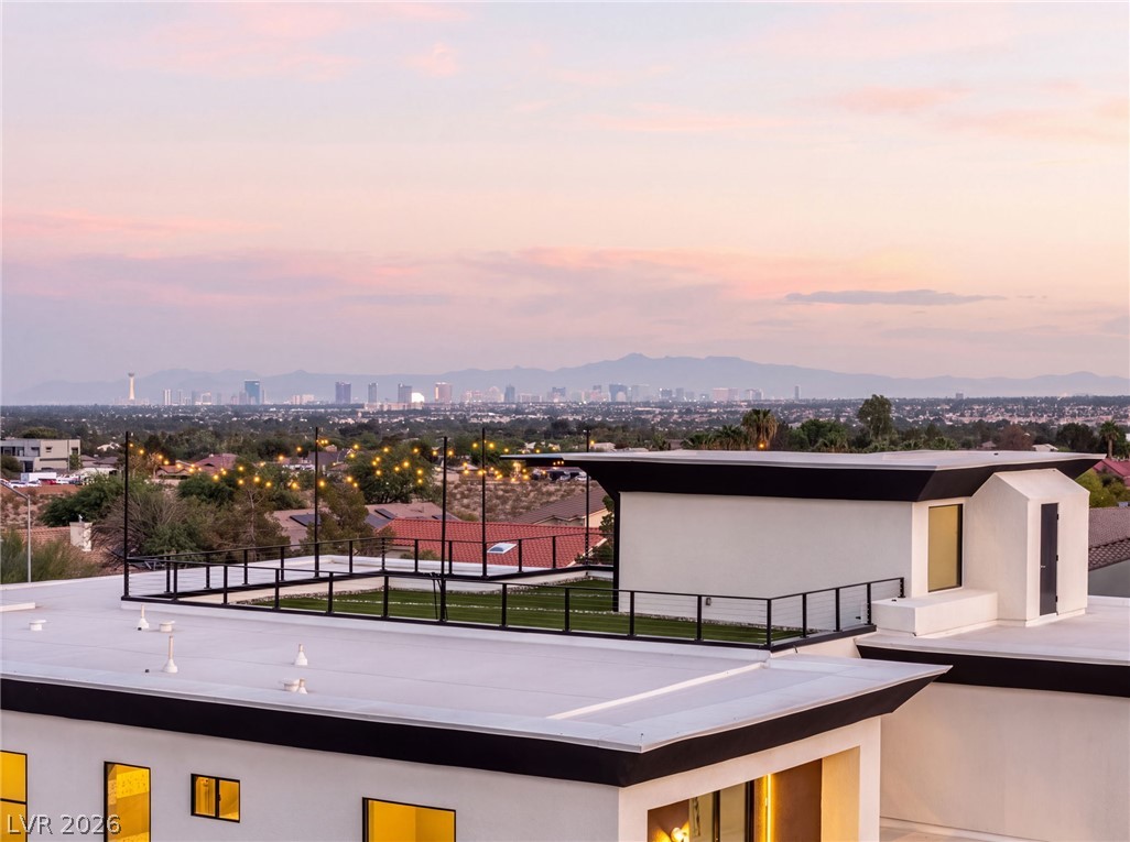 5624 North Dapple Gray Road Las Vegas NV 89149