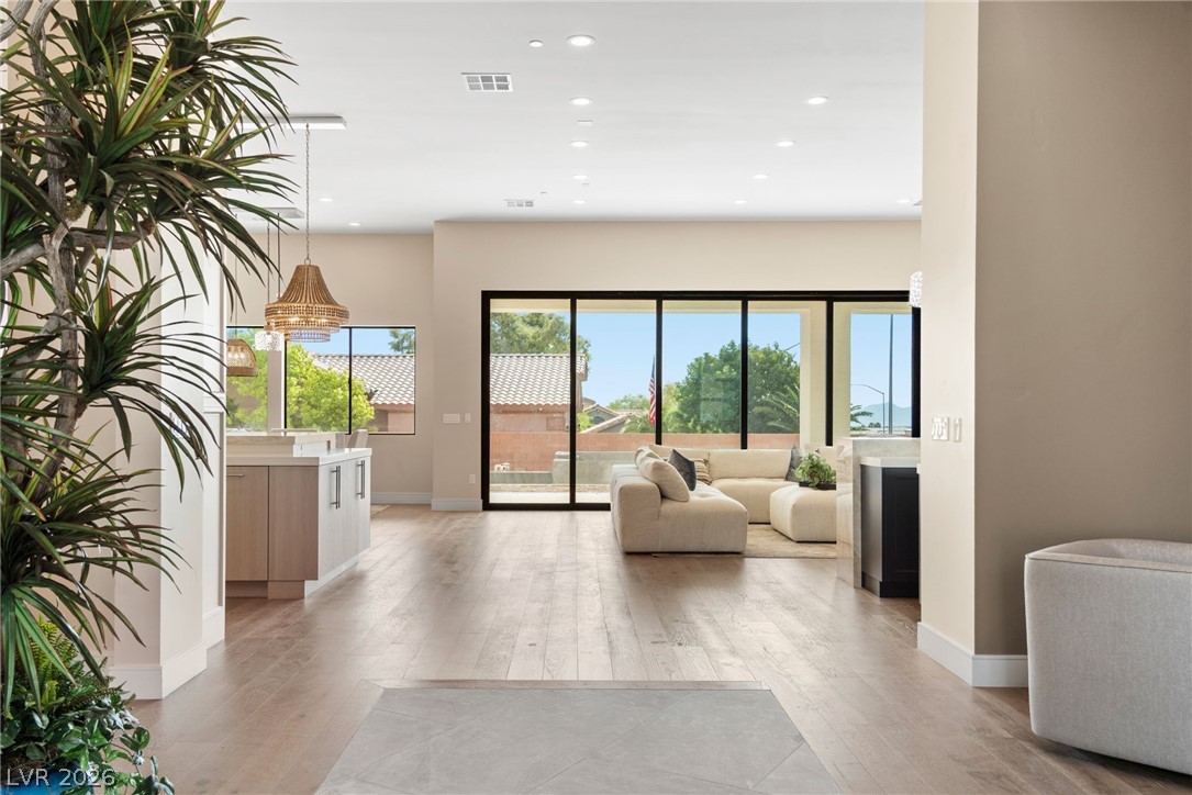 5624 North Dapple Gray Road Las Vegas NV 89149