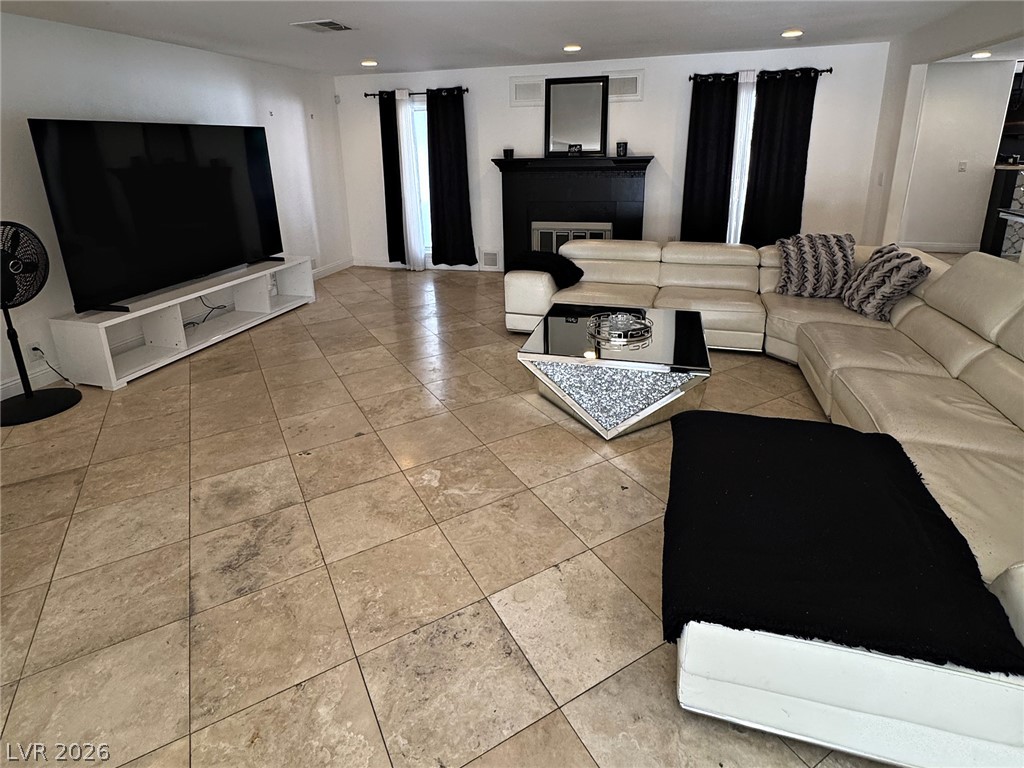 2682 Topaz Square Las Vegas NV 89121