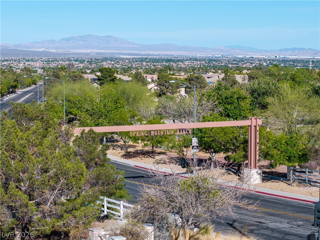 9144 Little Horse Avenue Las Vegas NV 89143