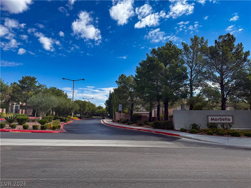 538 Los Hermanos Street Las Vegas NV 89144