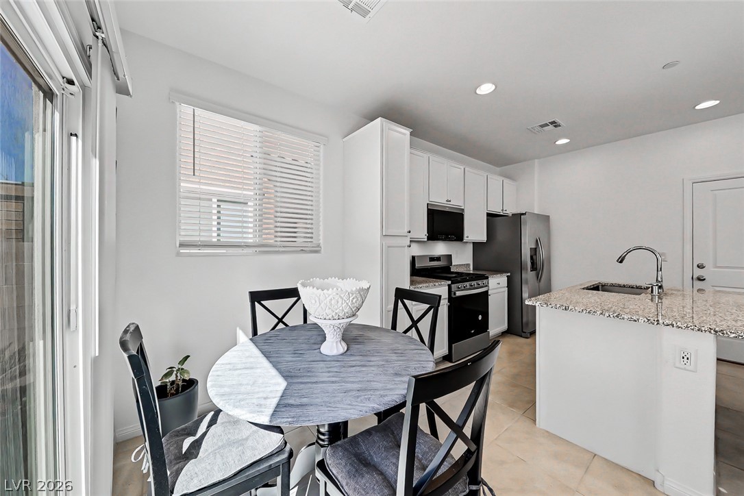 400 Desert Cadence Street Henderson NV 89011