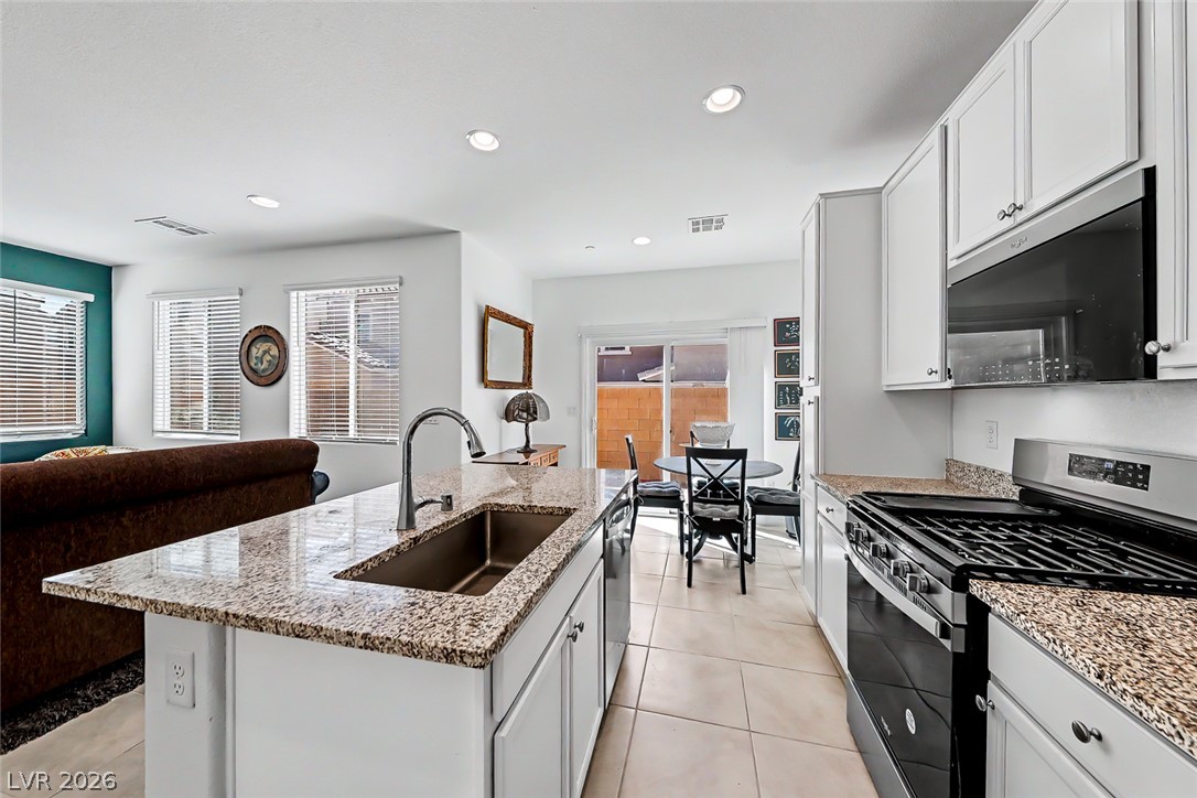 400 Desert Cadence Street Henderson NV 89011