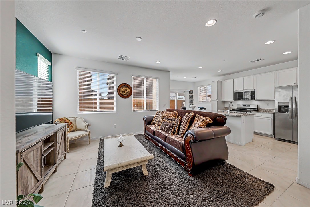 400 Desert Cadence Street Henderson NV 89011