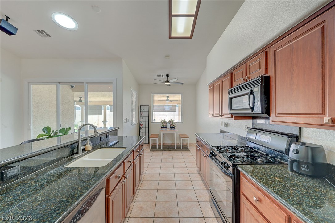 9195 Dawn Garden Las Vegas NV 89147