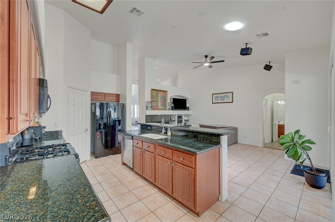 9195 Dawn Garden Las Vegas NV 89147