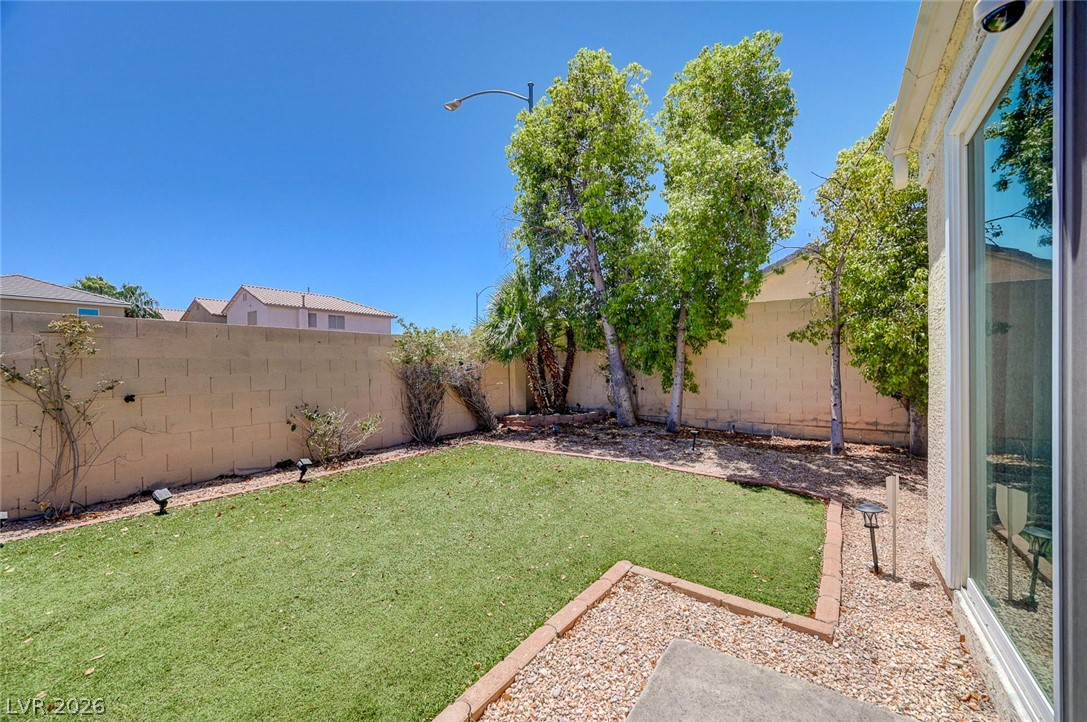 9195 Dawn Garden Las Vegas NV 89147