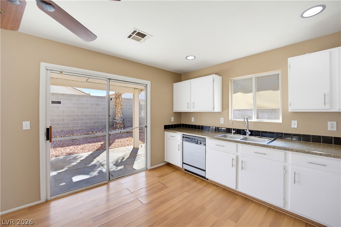 633 Roberta Alecia Avenue North Las Vegas NV 89031