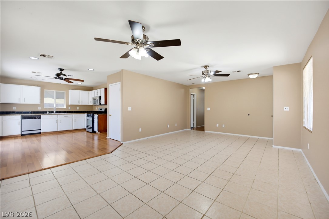 633 Roberta Alecia Avenue North Las Vegas NV 89031
