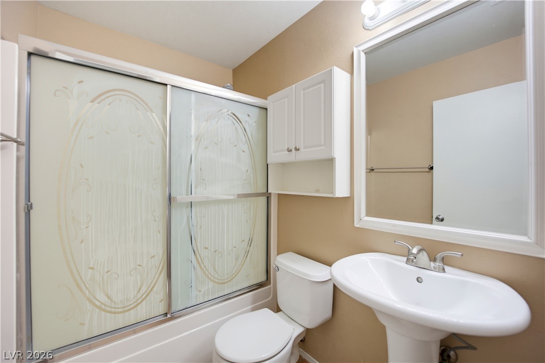 633 Roberta Alecia Avenue North Las Vegas NV 89031