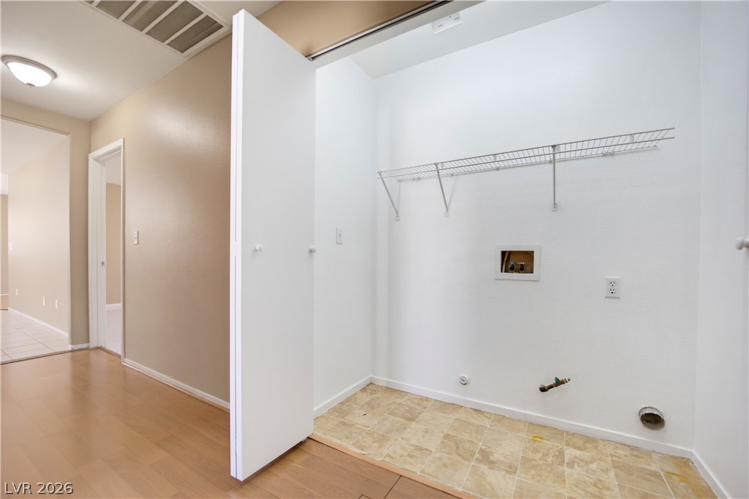 633 Roberta Alecia Avenue North Las Vegas NV 89031