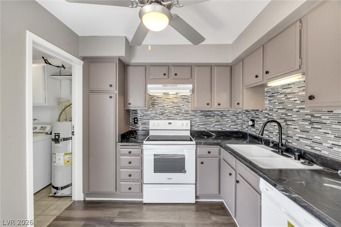 624 Brookway Lane Las Vegas NV 89169