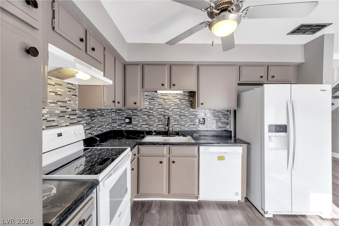624 Brookway Lane Las Vegas NV 89169