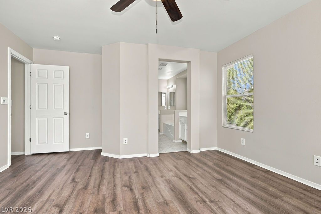 9452 Green Vineyard Avenue Las Vegas NV 89148