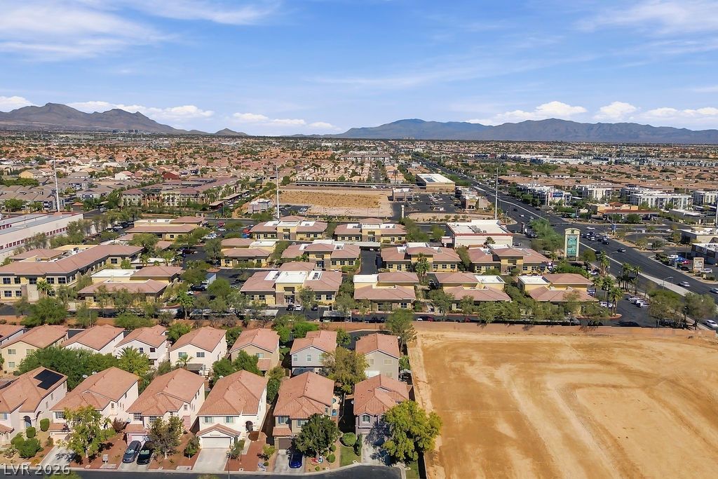 9452 Green Vineyard Avenue Las Vegas NV 89148