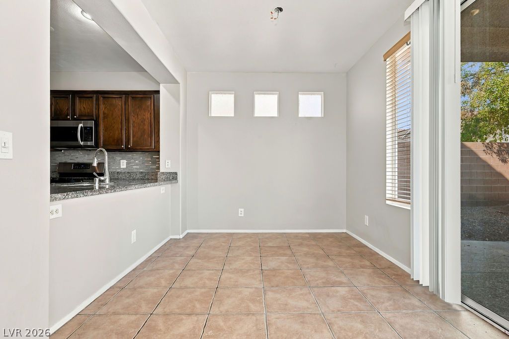 9452 Green Vineyard Avenue Las Vegas NV 89148