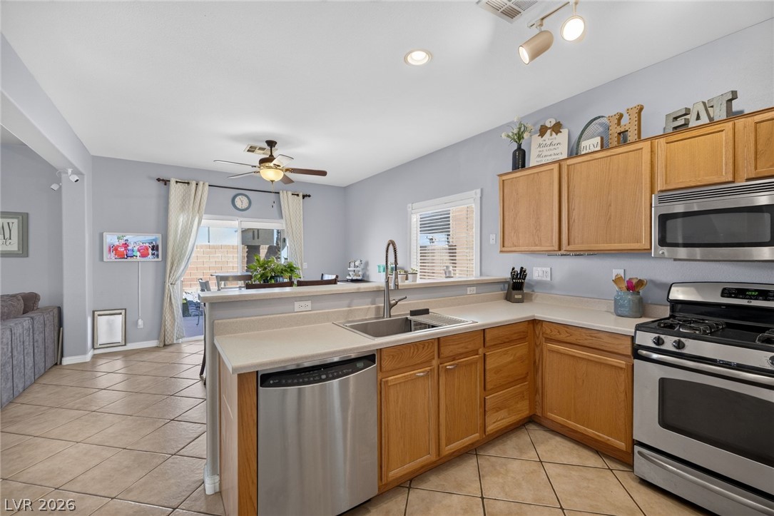 8842 Sacred Falls Avenue Las Vegas NV 89148