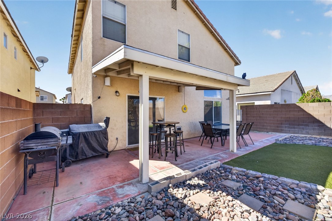 8842 Sacred Falls Avenue Las Vegas NV 89148