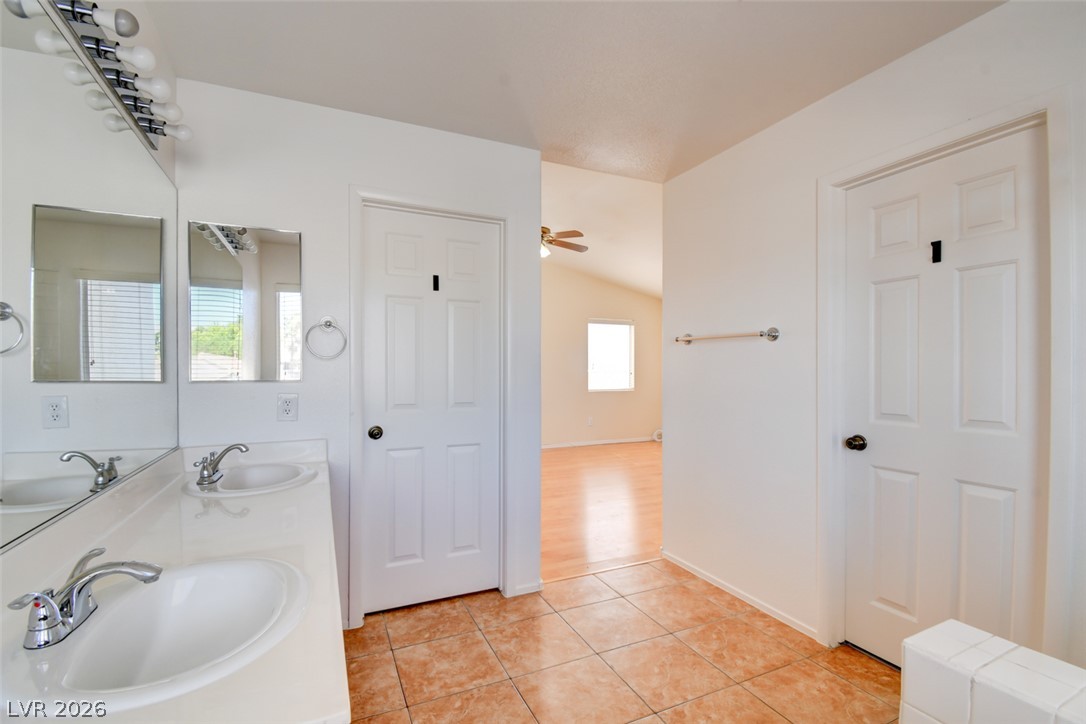 8040 Tailwind Avenue Las Vegas NV 89131
