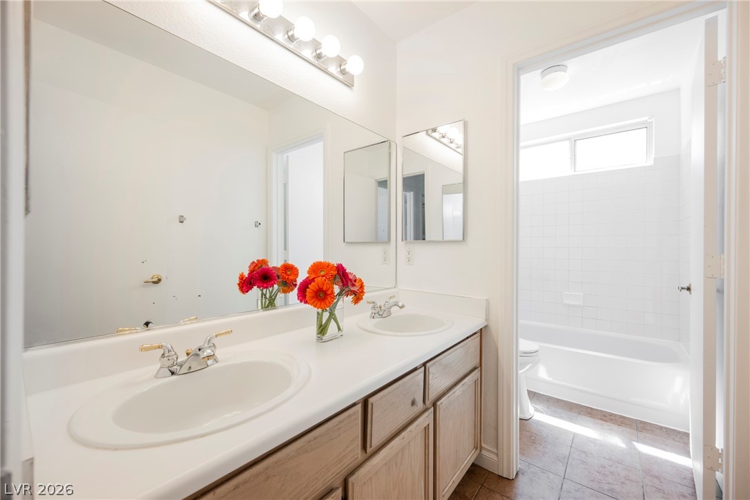 360 Evan Picone Drive Henderson NV 89014