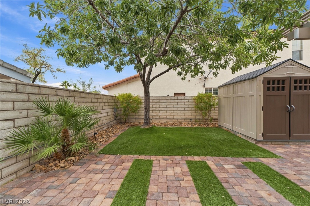 2514 Hacker Drive Henderson NV 89074