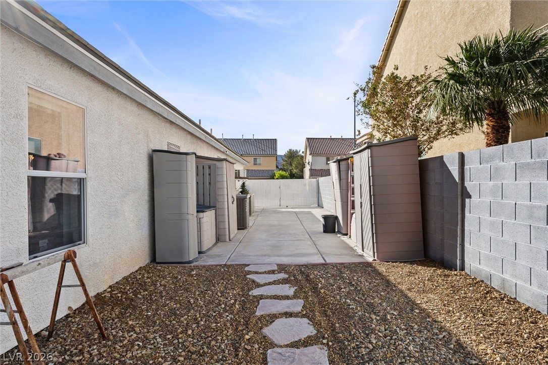 5562 Oakview Falls Court Las Vegas NV 89148