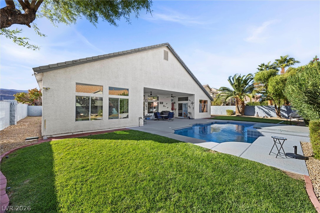5562 Oakview Falls Court Las Vegas NV 89148
