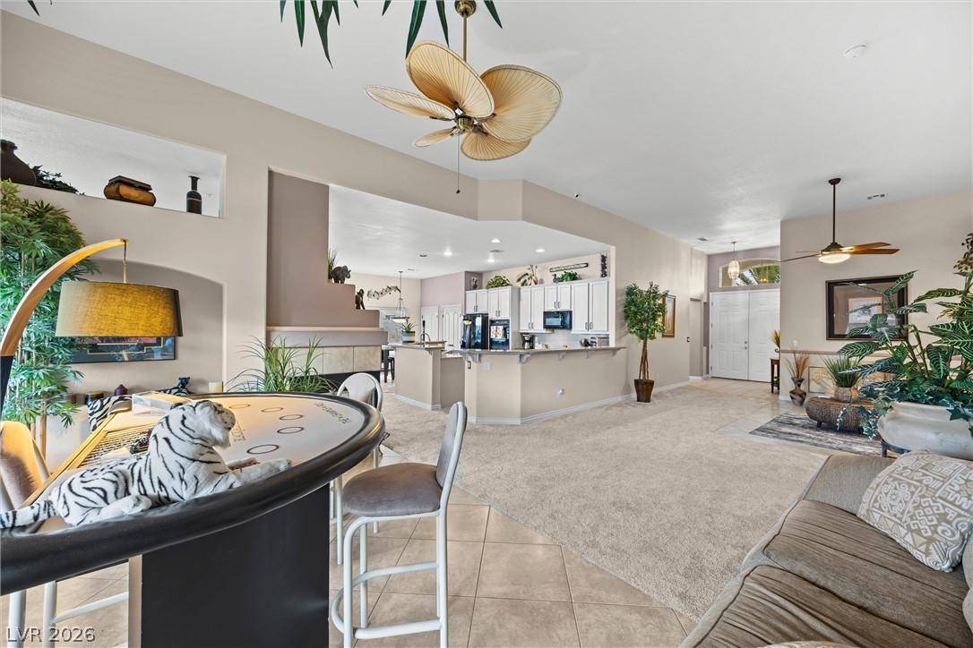 5562 Oakview Falls Court Las Vegas NV 89148