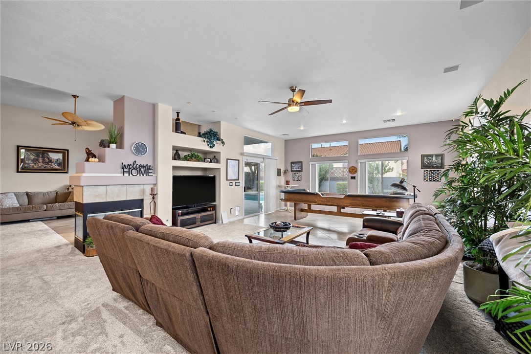 5562 Oakview Falls Court Las Vegas NV 89148