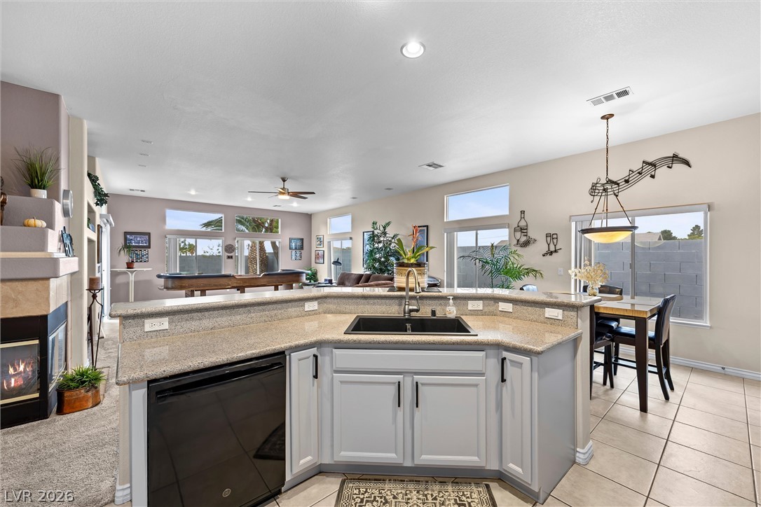 5562 Oakview Falls Court Las Vegas NV 89148