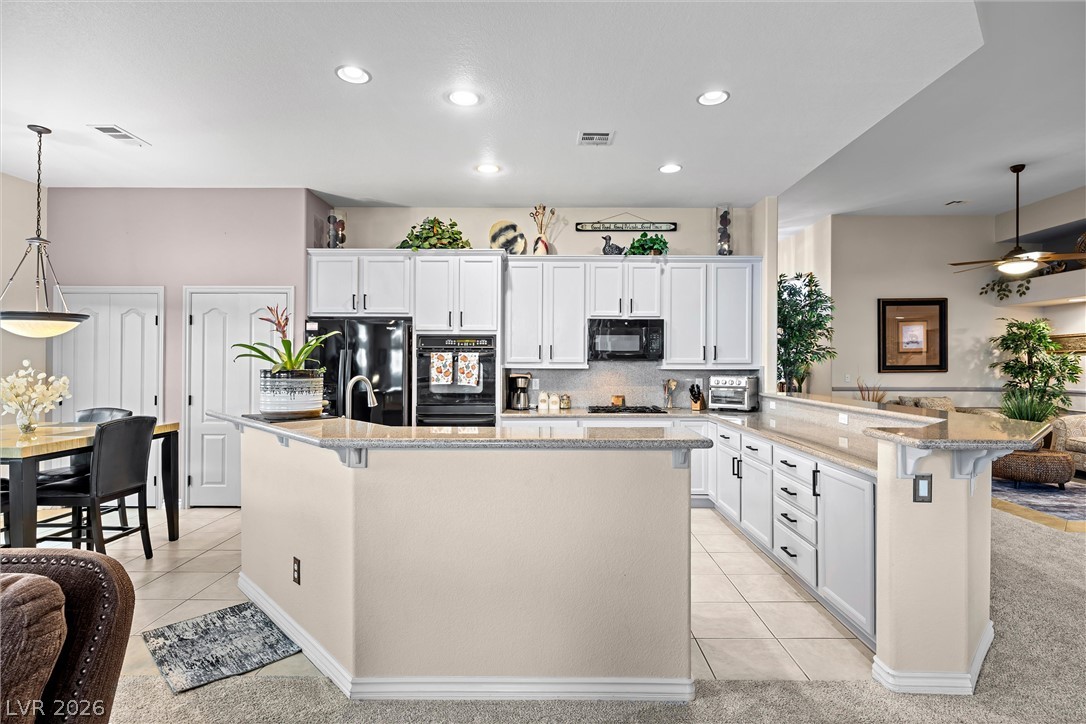 5562 Oakview Falls Court Las Vegas NV 89148