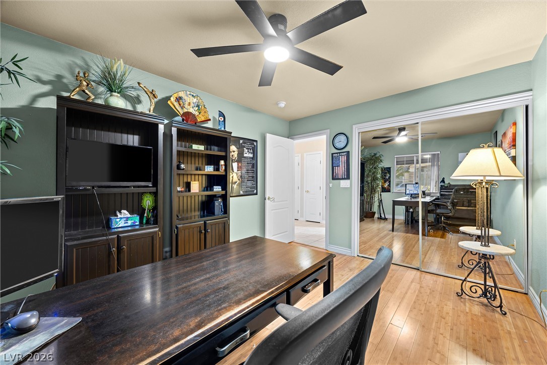 5562 Oakview Falls Court Las Vegas NV 89148