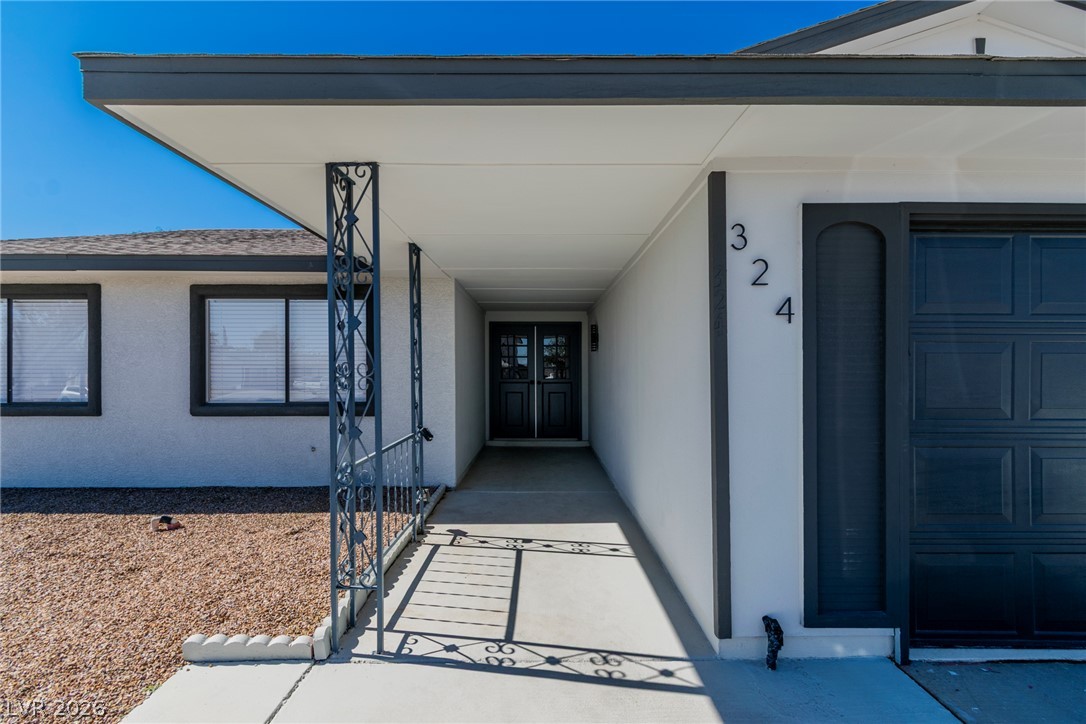 324 Lakehurst Road Las Vegas NV 89145