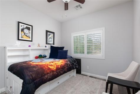 8465 Spirit Vale Avenue Las Vegas NV 89117