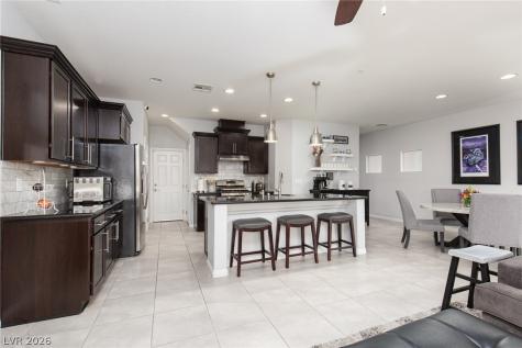 8465 Spirit Vale Avenue Las Vegas NV 89117