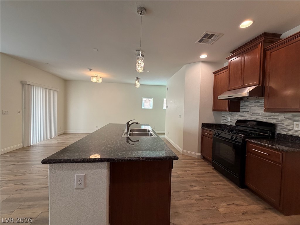 4 Ladasa Court Henderson NV 89074