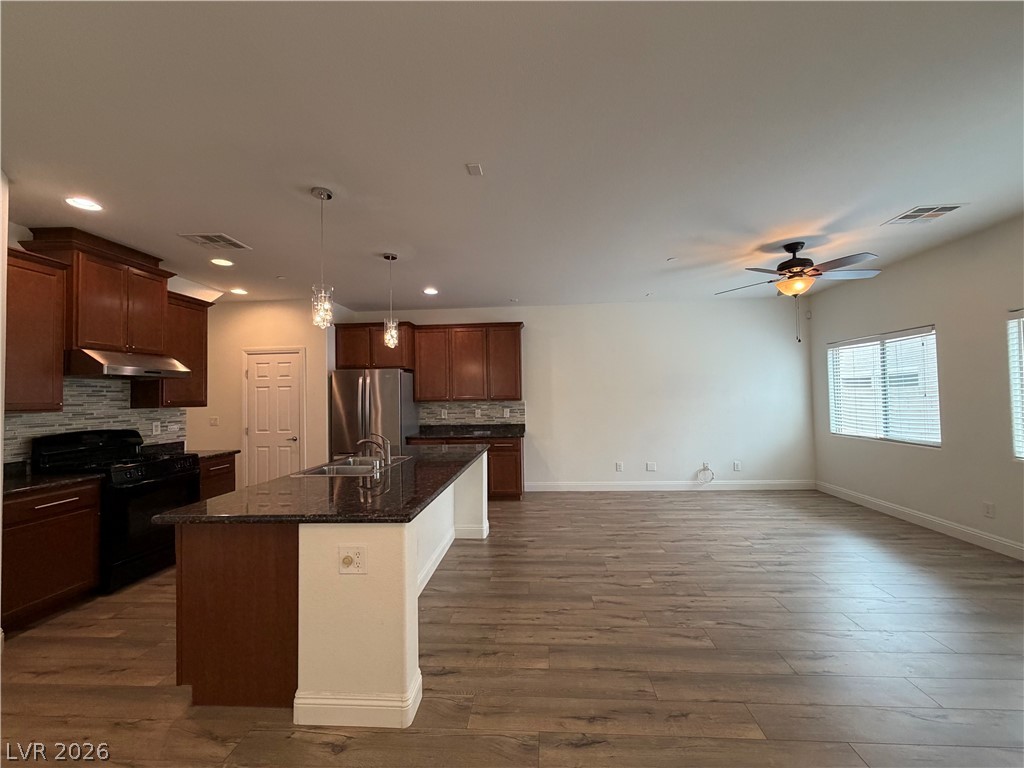 4 Ladasa Court Henderson NV 89074