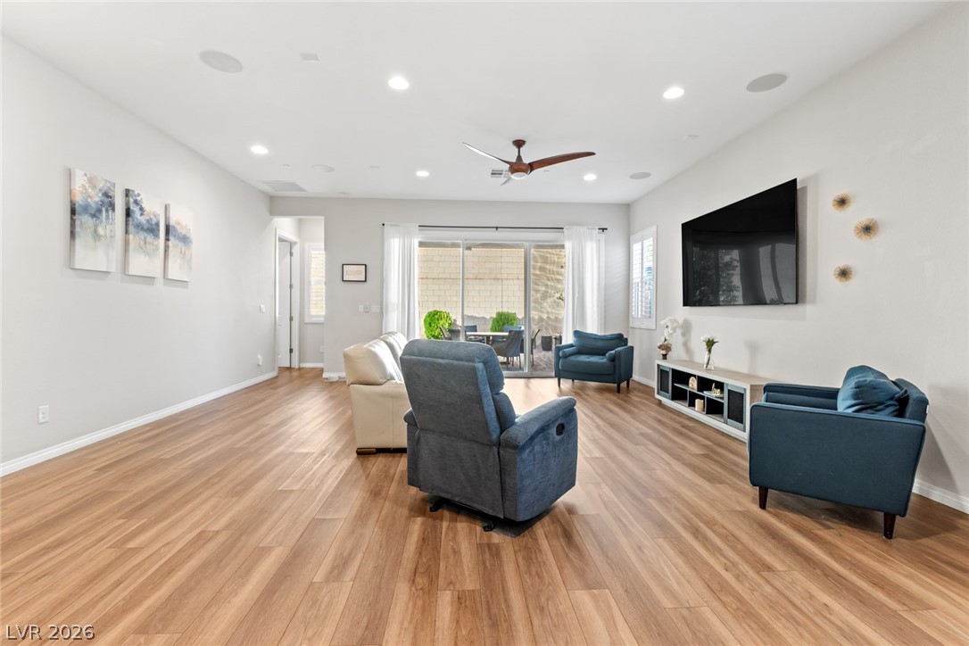 8657 Hartmont Street Las Vegas NV 89166