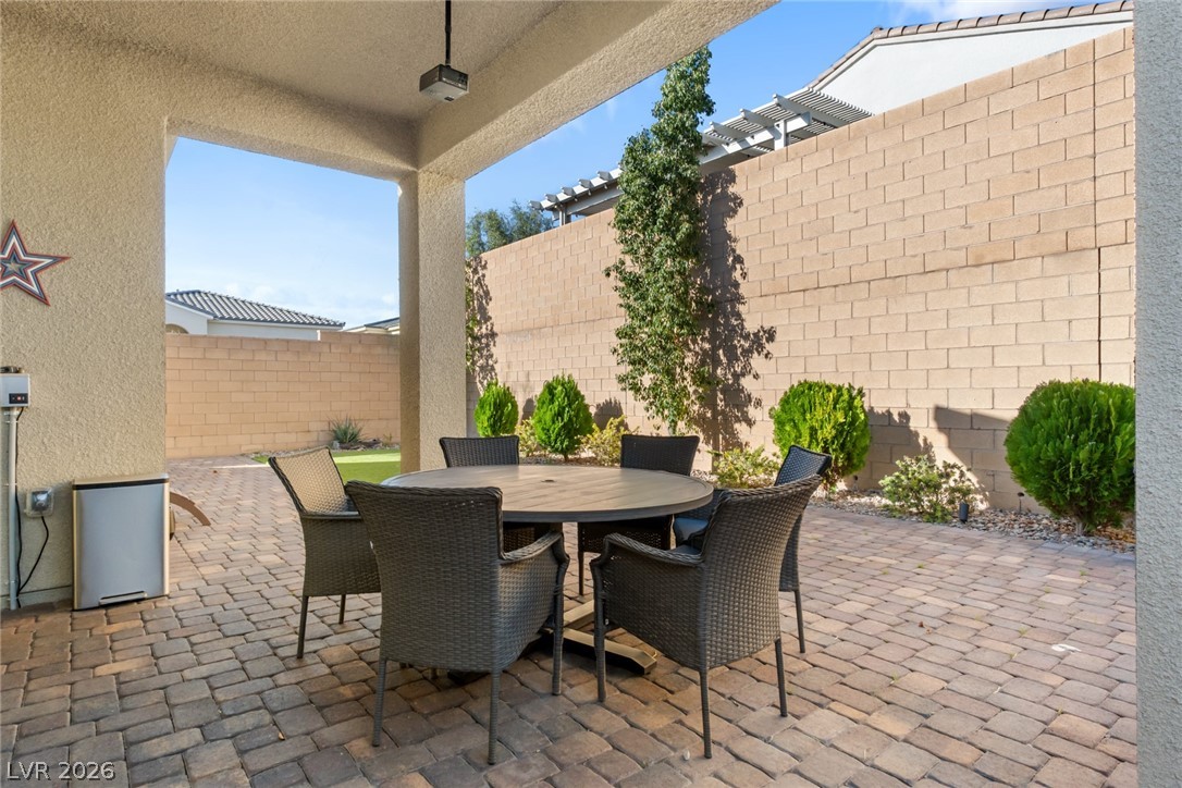 8657 Hartmont Street Las Vegas NV 89166